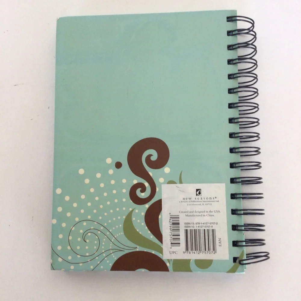 NEW SEASONS DECORATED JOURNAL NWT